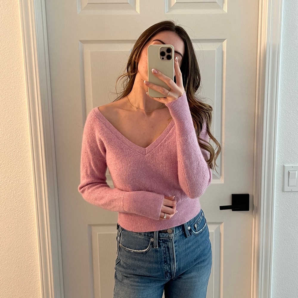 Maeve by ANTHROPOLOGIE 100% cashmere sweater